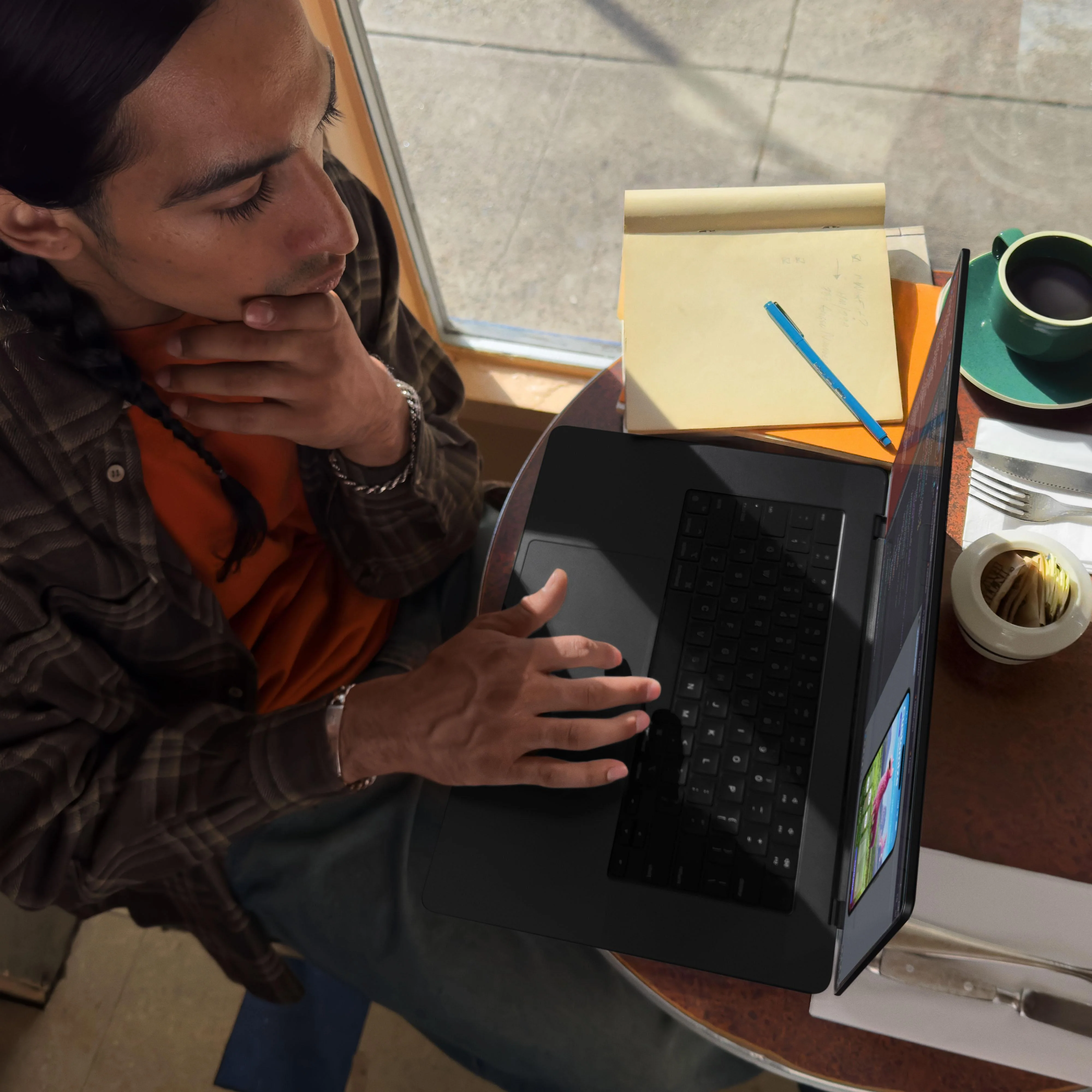 16-inch MacBook Pro: Apple M3 Max chip with 14‑core CPU and 30‑core GPU, 1TB SSD - Silver - Image 8